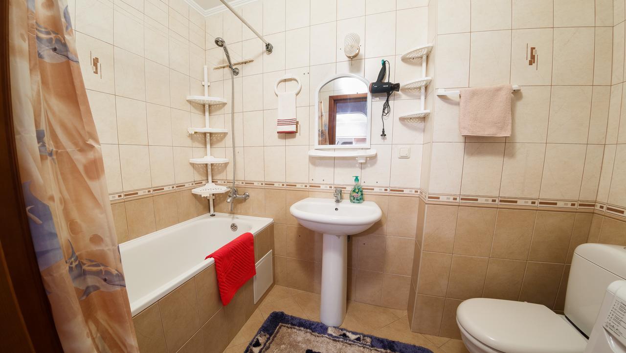 Clean And Comfortable Apartments On Karl Marx Street Tiraspol Eksteriør billede