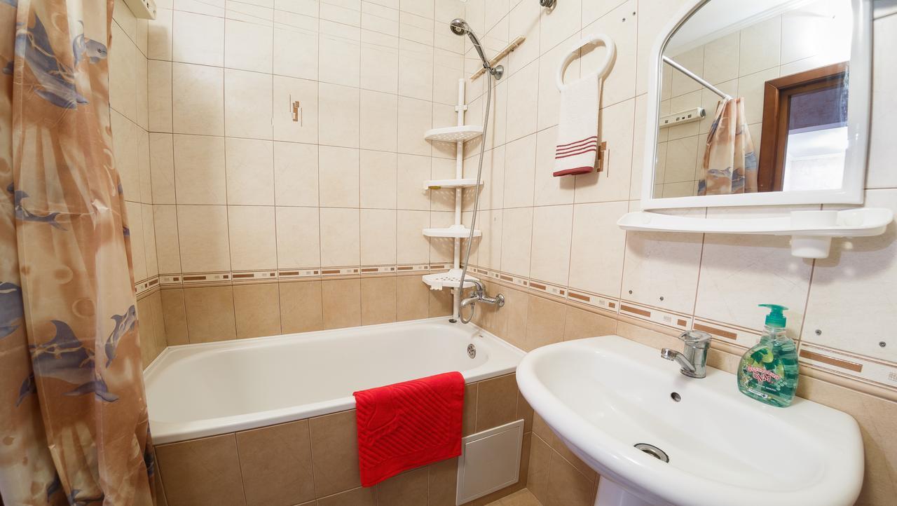 Clean And Comfortable Apartments On Karl Marx Street Tiraspol Eksteriør billede