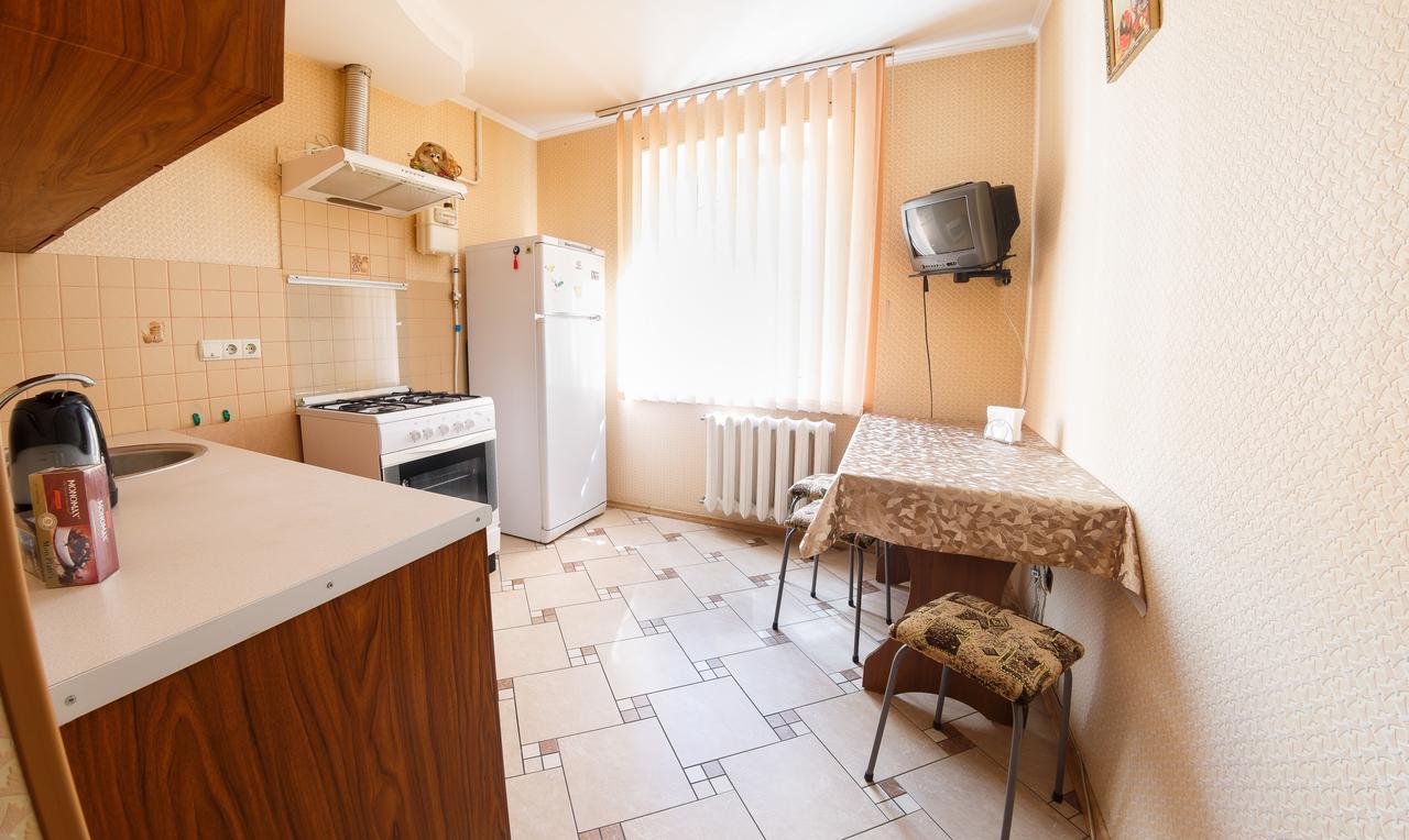 Clean And Comfortable Apartments On Karl Marx Street Tiraspol Eksteriør billede